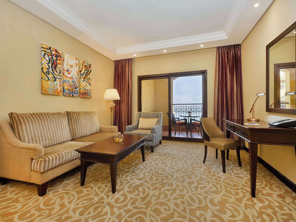 Pullman Al Marjan Island Resort 76/114