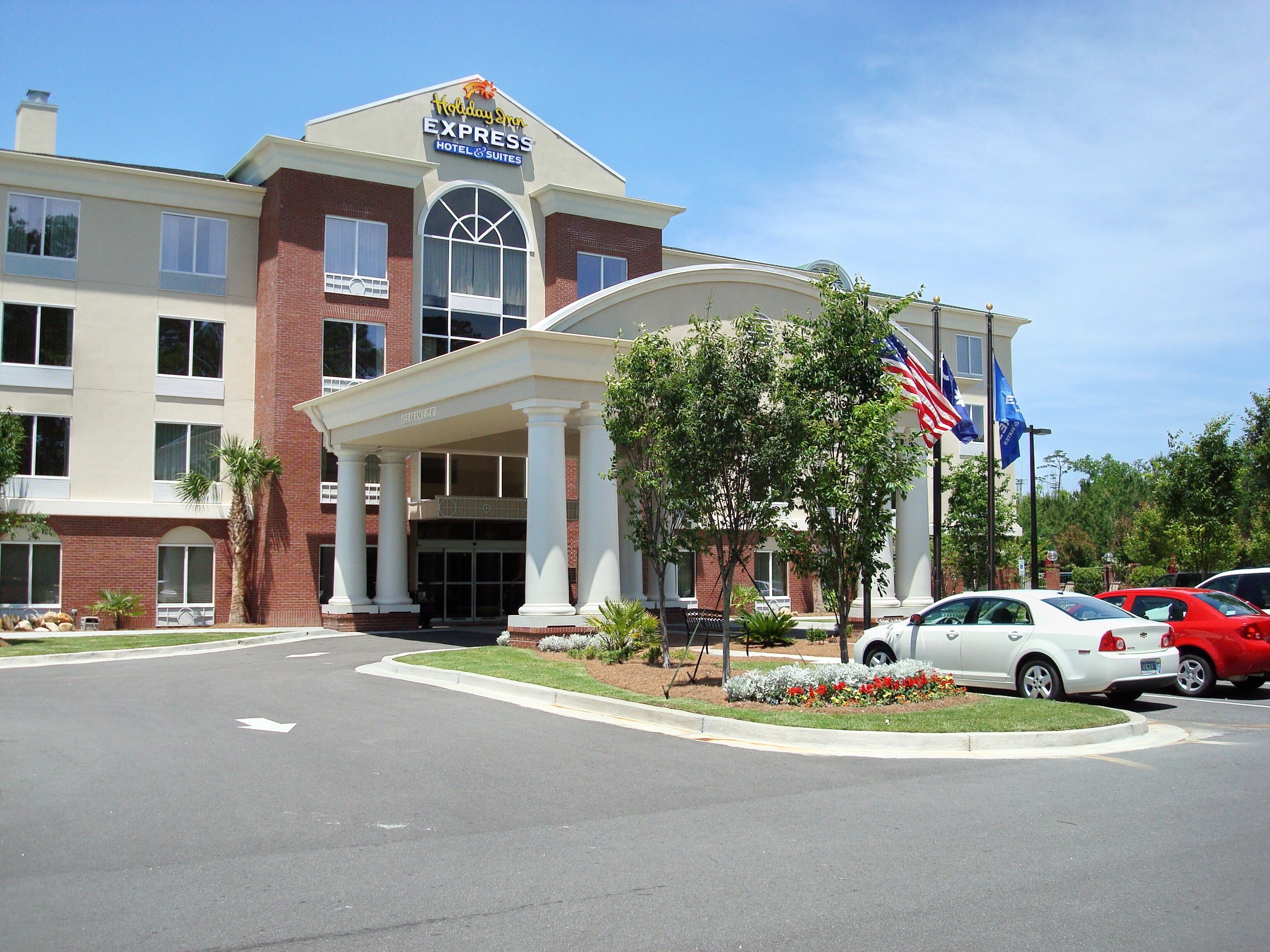 Holiday Inn Express Hotel And Suites Charleston North 54/56
