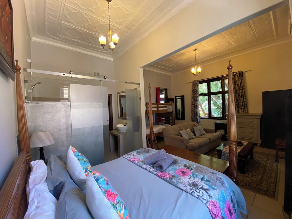 House On York Guest House 11/47