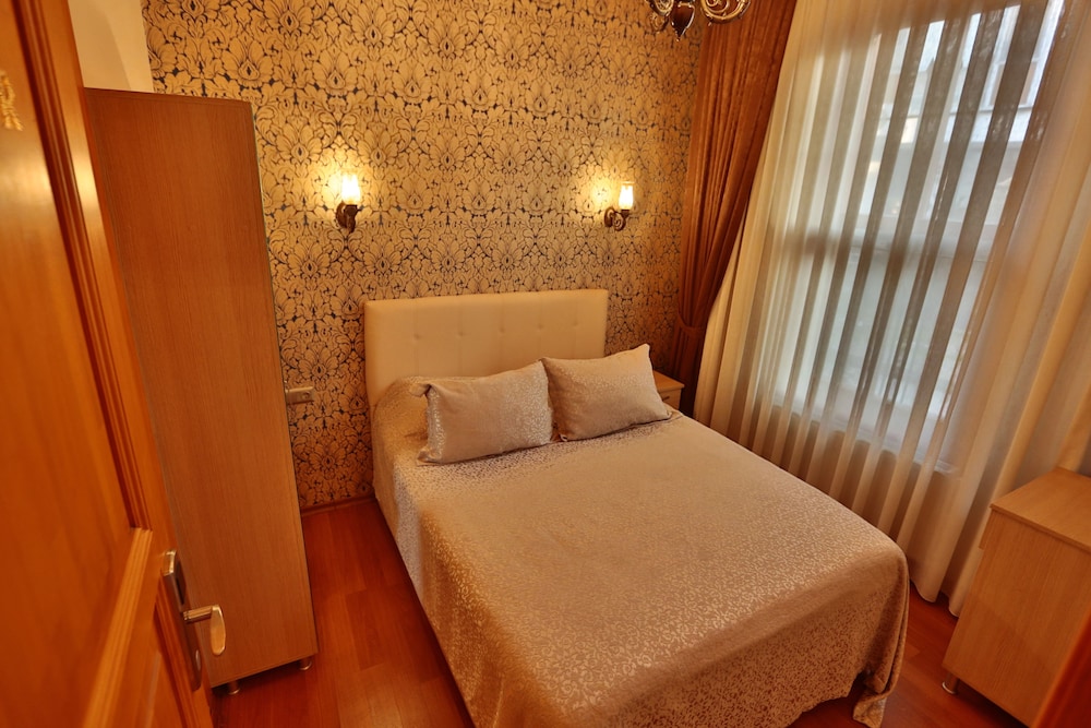 Mimoza Butik Otel Buyukada 8/31