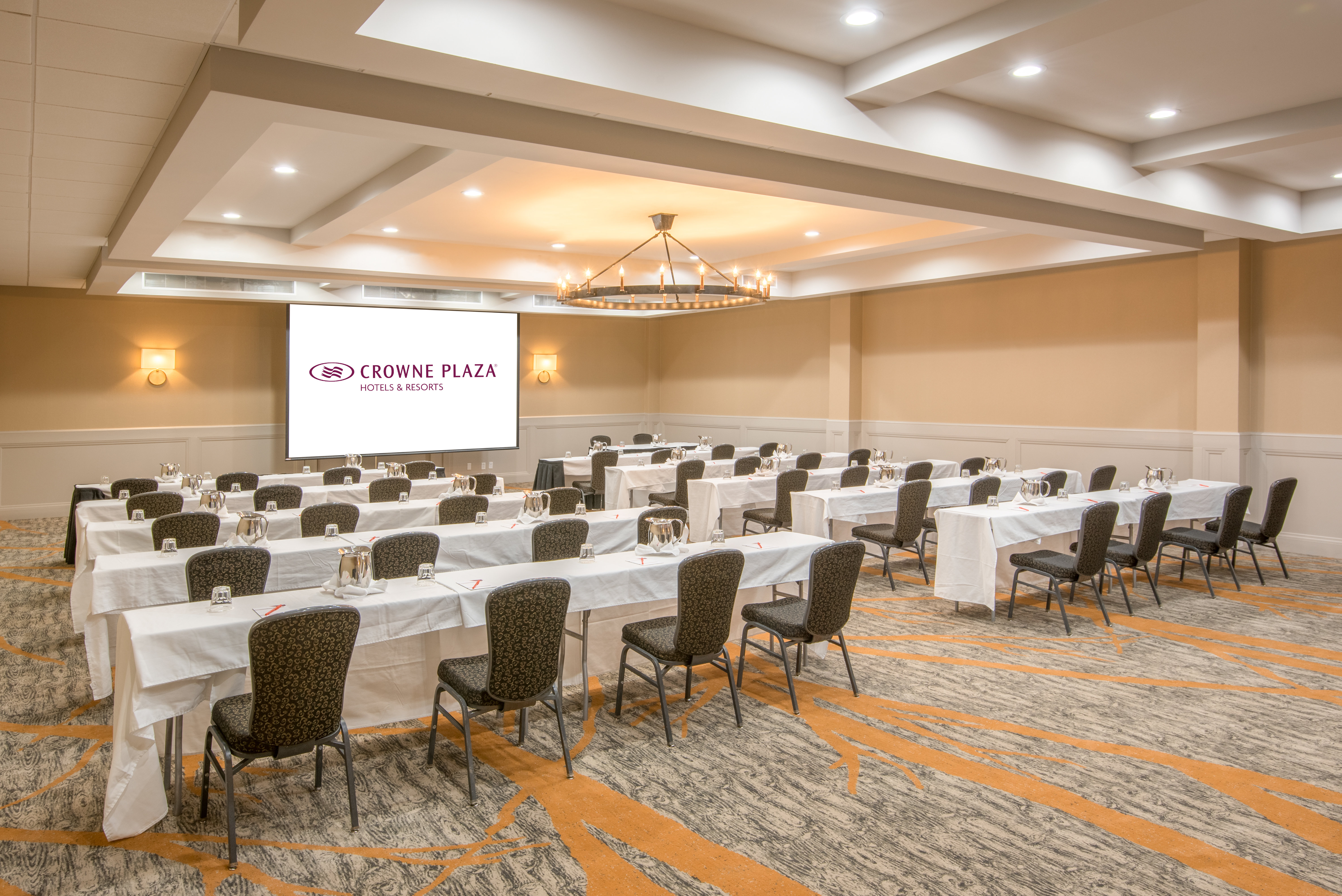 Crowne Plaza Resort Asheville 55/70