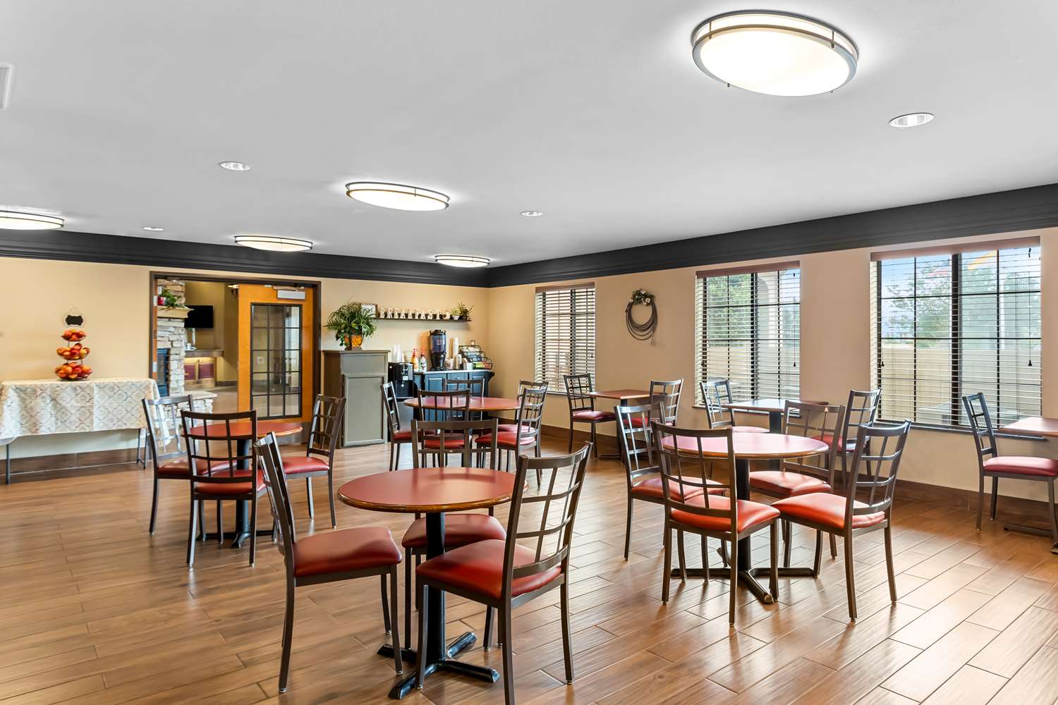 Best Western Moriarty Heritage Inn 25/30