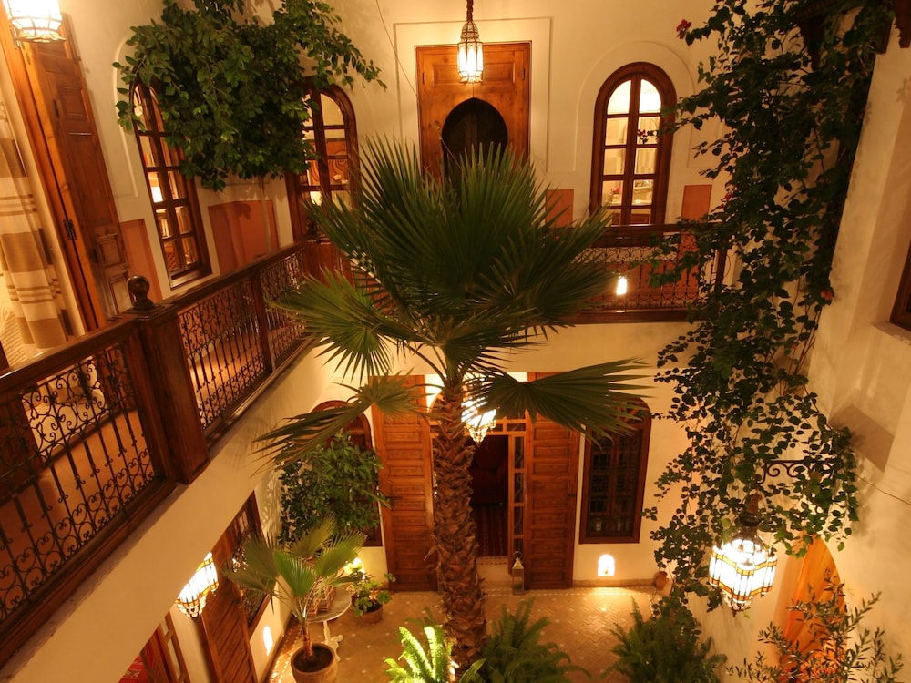 Lobby at Riad Sable Chaud, MARRAKECH