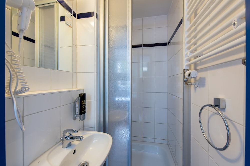 سكن مشترك مختلط بثمانية أسرّة، a&o Berlin Mitte 3/3