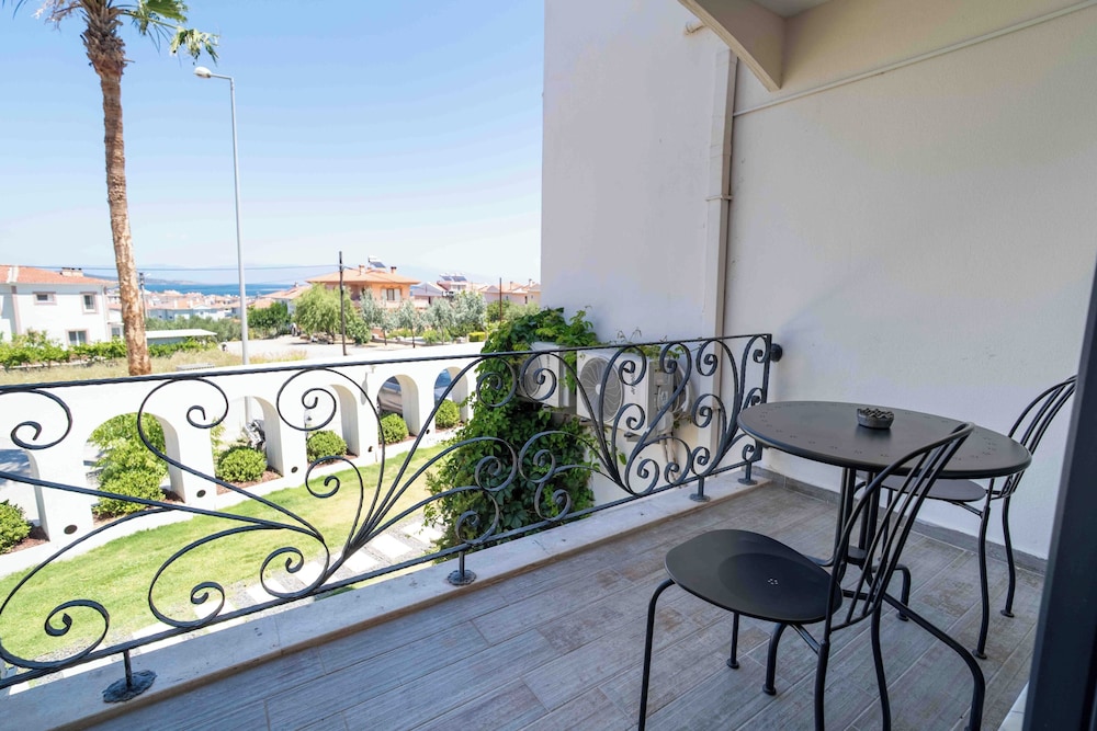 Cunda Dalyan Otel 7/49