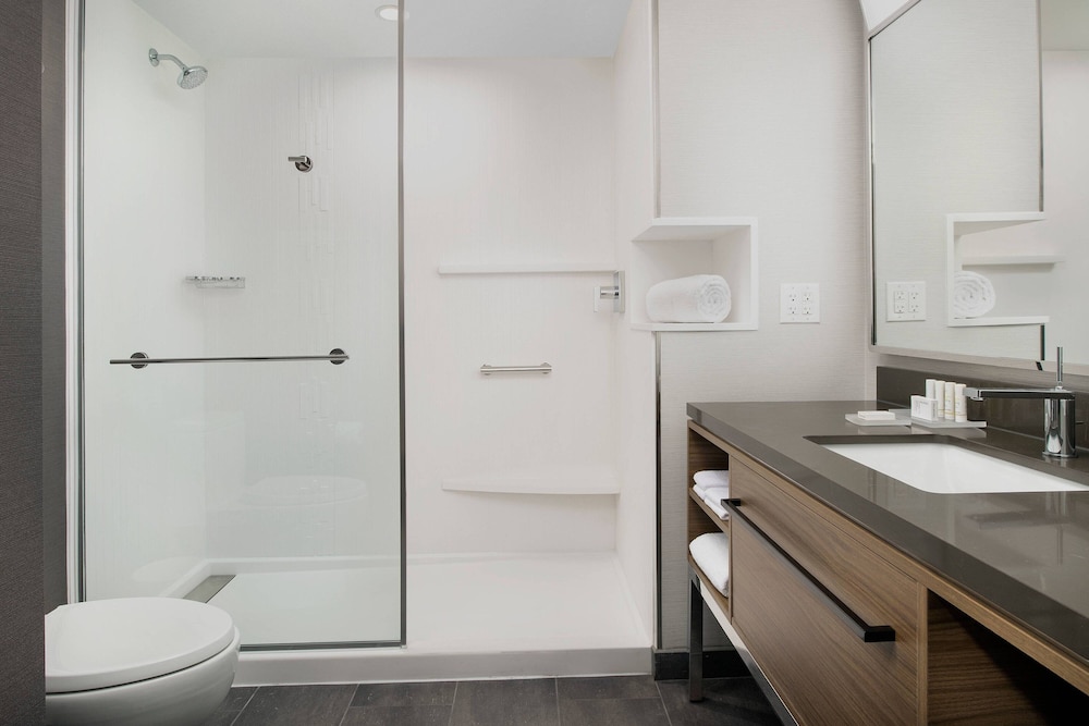 Courtyard by Marriott Indianapolis Plainfield 8/49