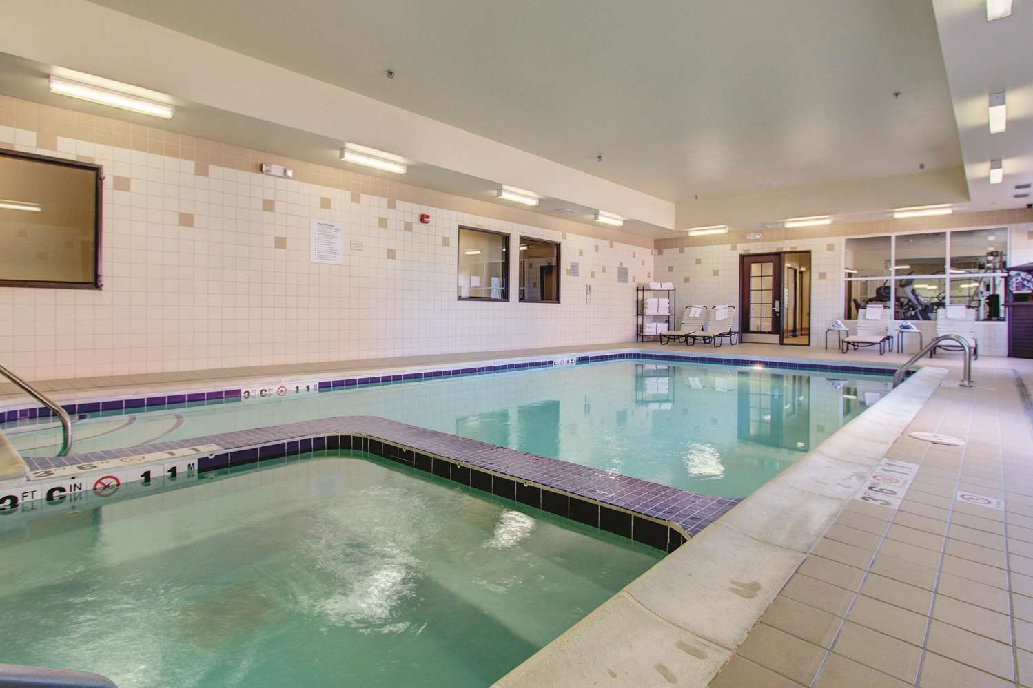 La Quinta Inn & Suites by Wyndham Denver Gateway Park 15/33