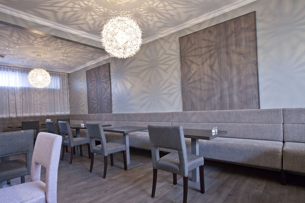 Fosshotel Baron 34/50