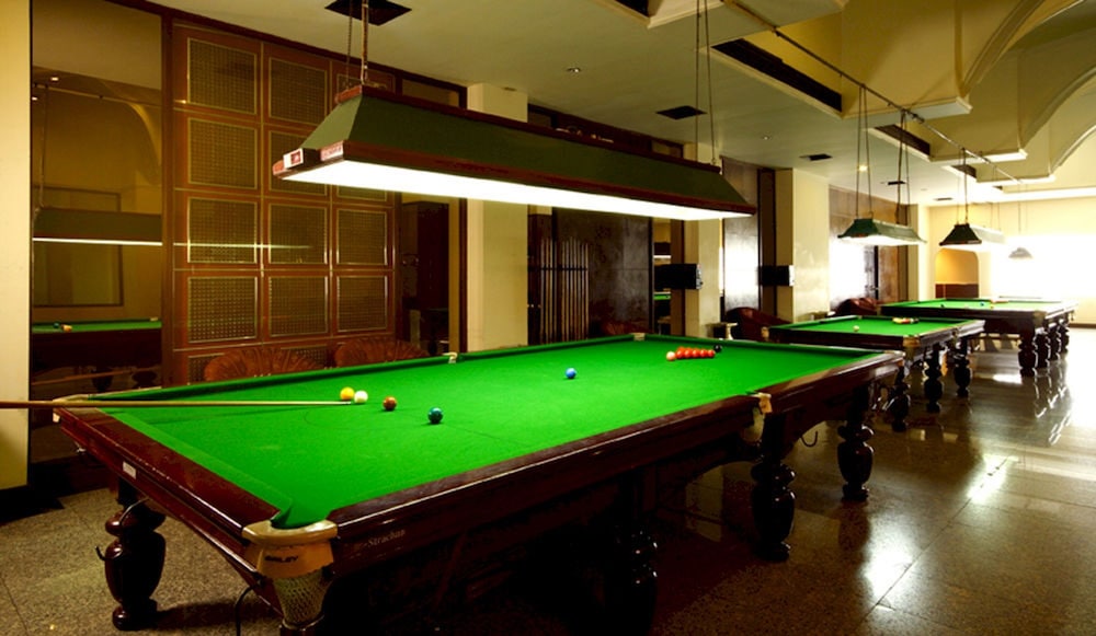 Grace Hotel 69/77