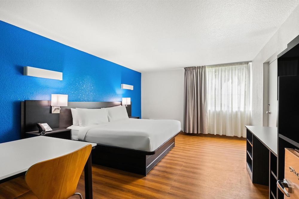 Signature Inn Miami 26/60
