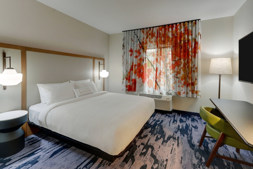 Fairfield Inn & Suites by Marriott Asheville Weaverville 12/44