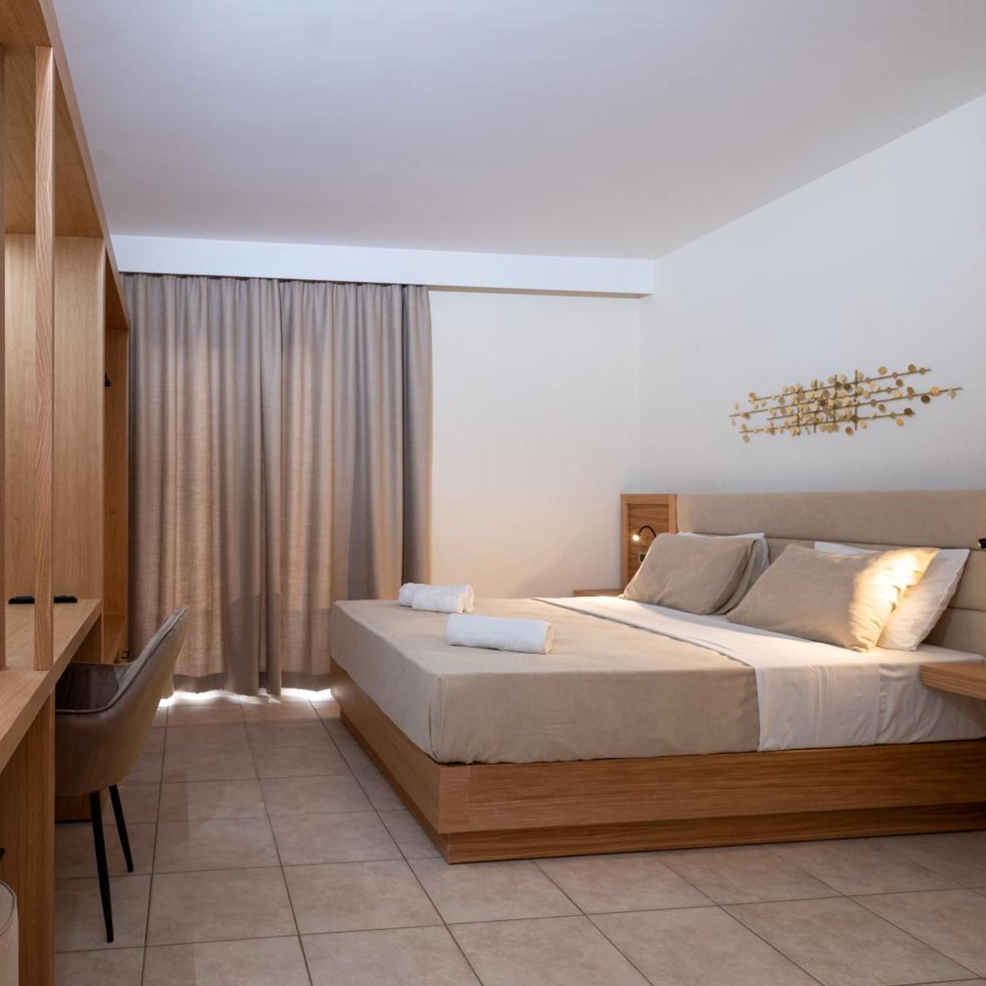 Room, Triple, Garden and Pool View