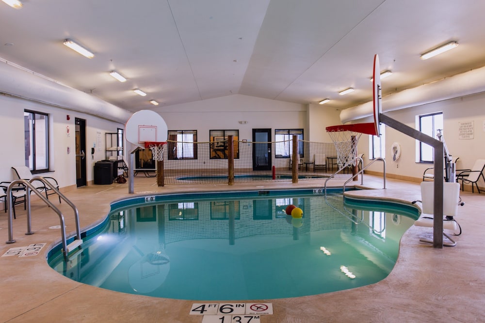 Holiday Inn Express Hotel And Suites Sidney 3/34