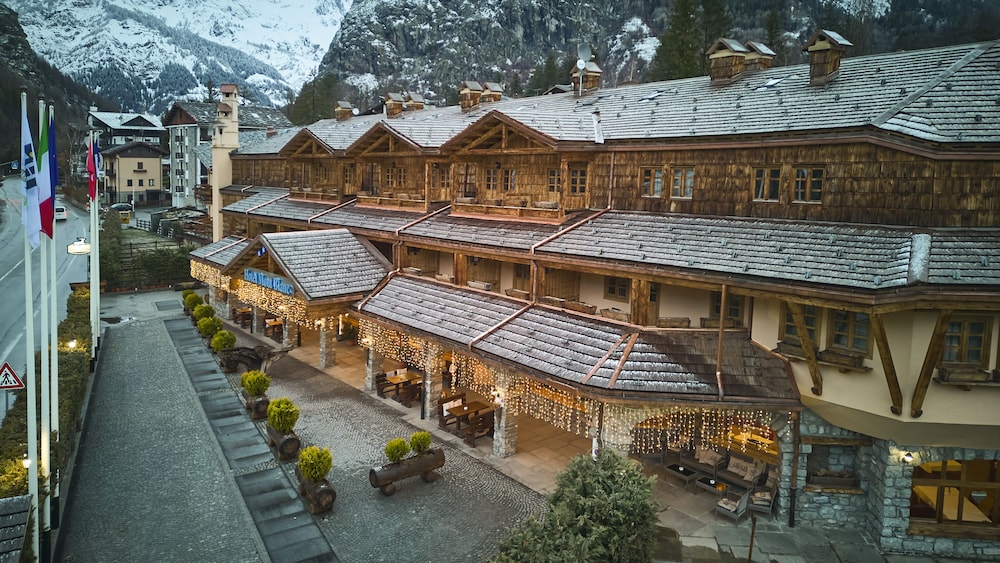 iH Hotels Courmayeur Mont Blanc Resort 4/46