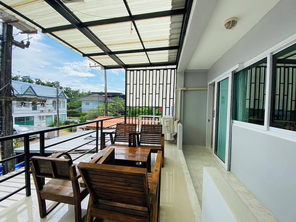Talay Sai Hotel At Thung Wua Laen 54/76