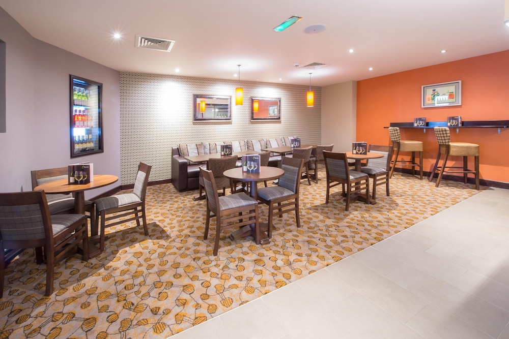 Premier Inn Cambridge East Newmarket Road 36/45