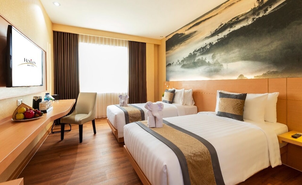 Deluxe, Twin Beds