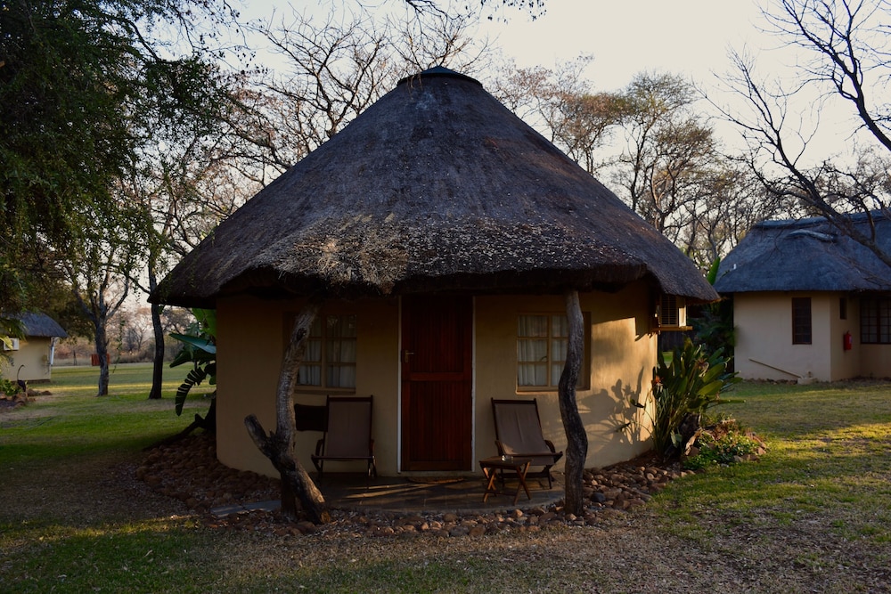 Mziki Safari Lodge 1/76