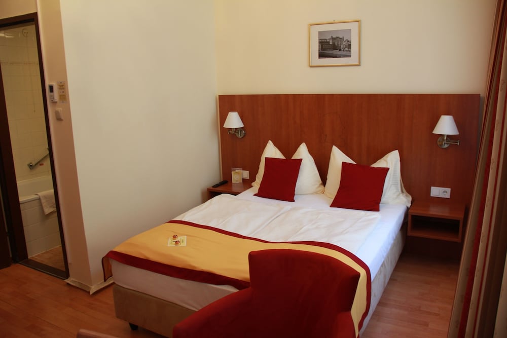 Mozart Hotel 24/60