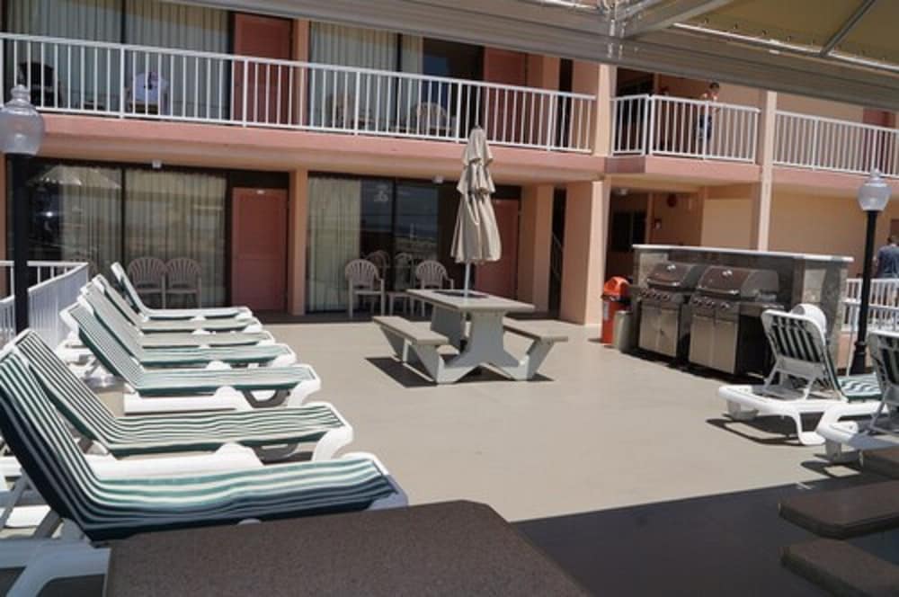 Beau Rivage Beach Resort 10/58
