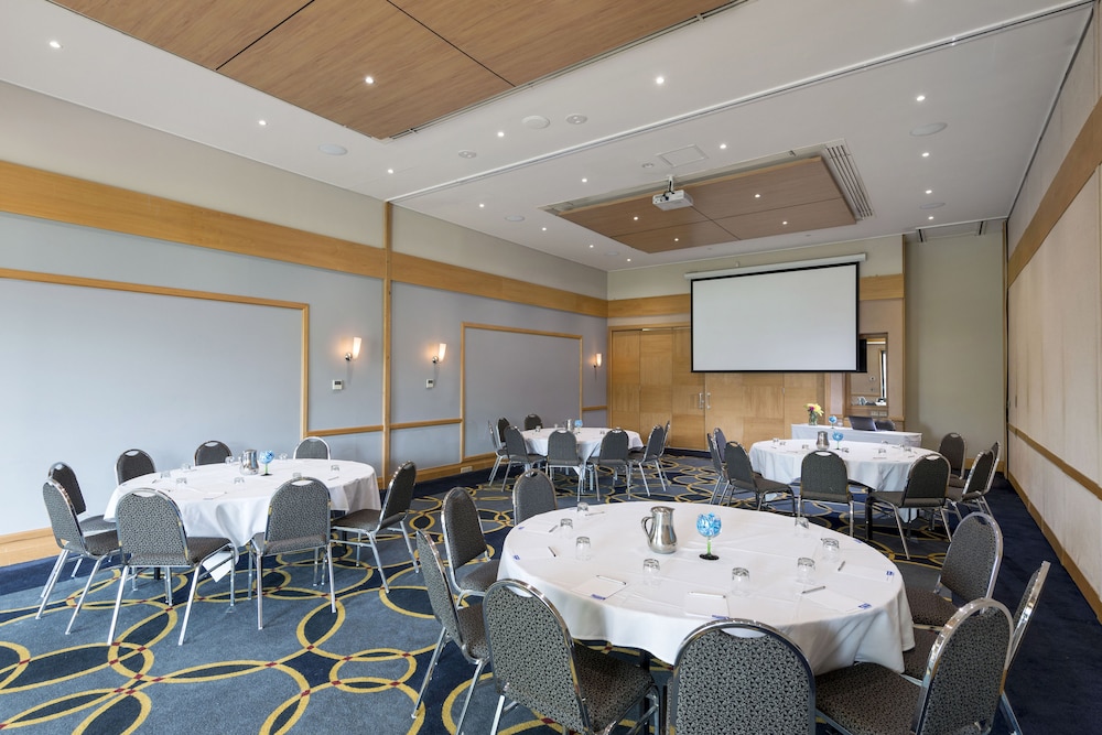 Avani Cypress Lakes Resort 38/50