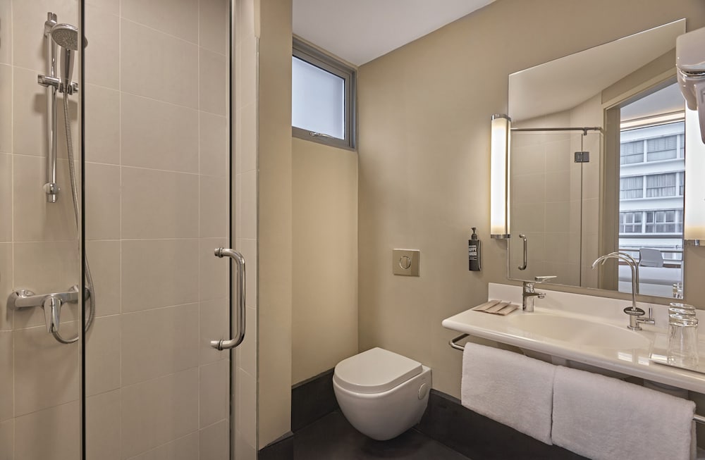 Ibis Singapore Novena Hotel 49/50