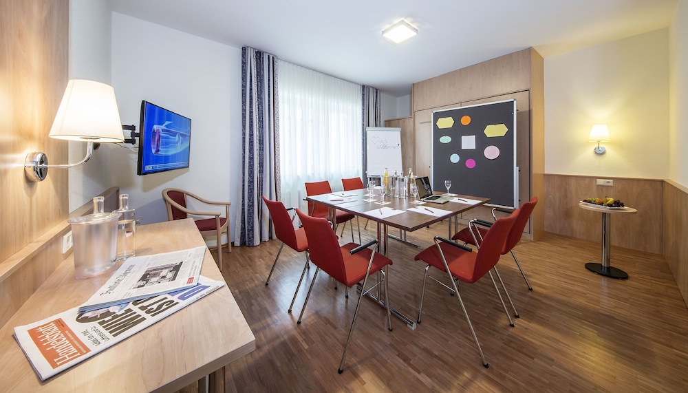 Hotel Lowengarten 56/64