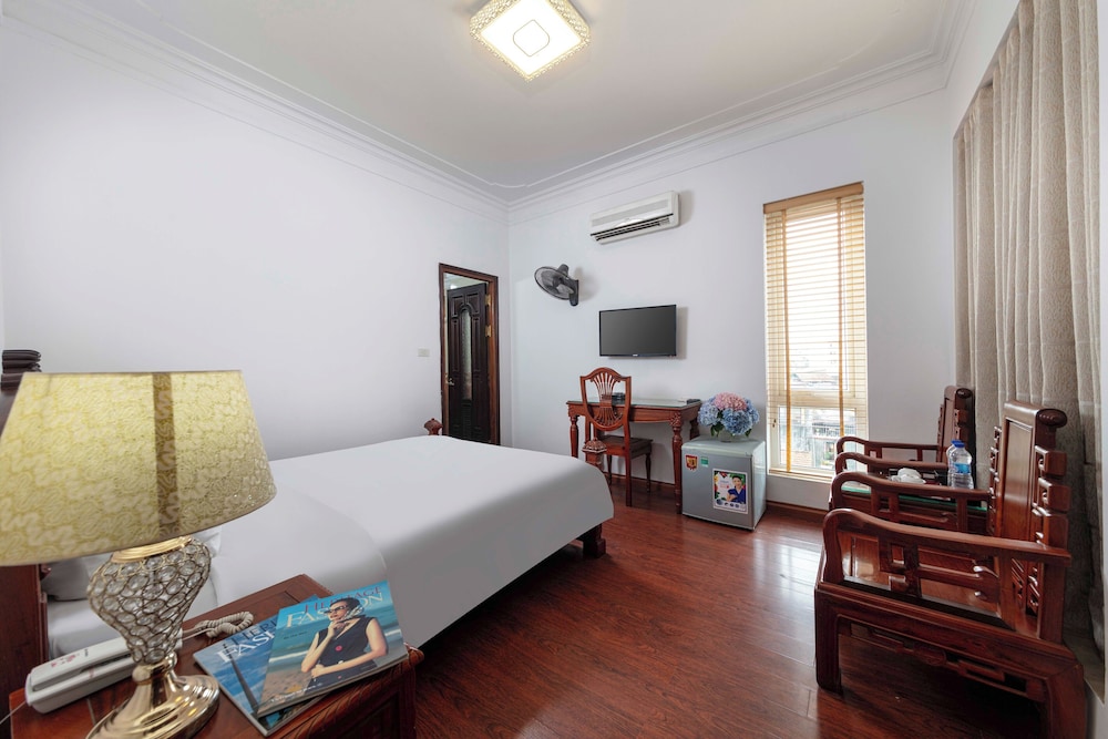 Phoenix Palace 25/50