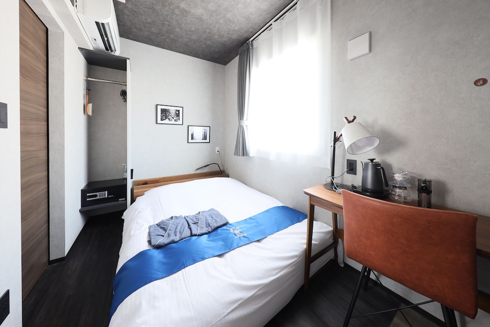 SUPERIOR, DOUBLE BED
