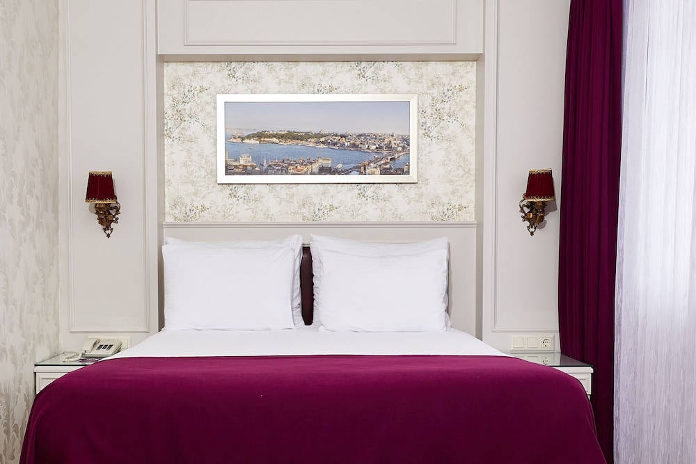 SUPERIOR, DOUBLE BED