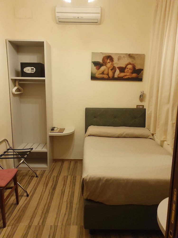 Hotel Ester 38/74