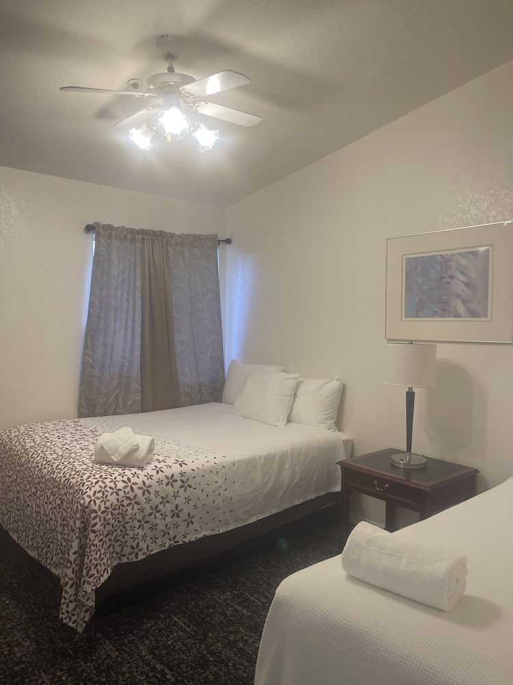 Miracle Springs Resort Spa 22/71