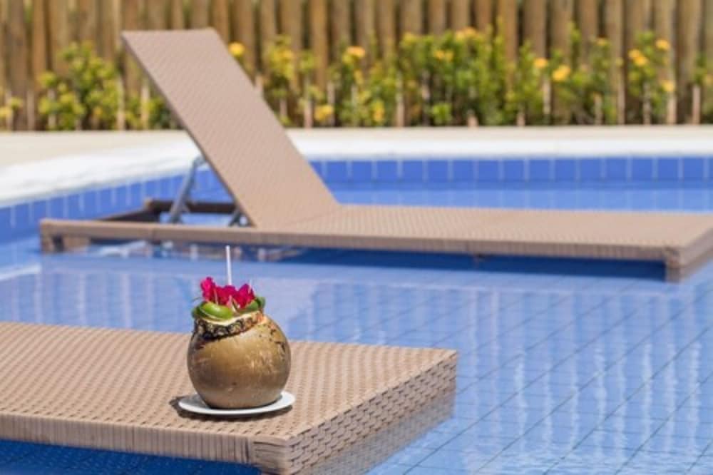 Wave Suites Hotel 52/72