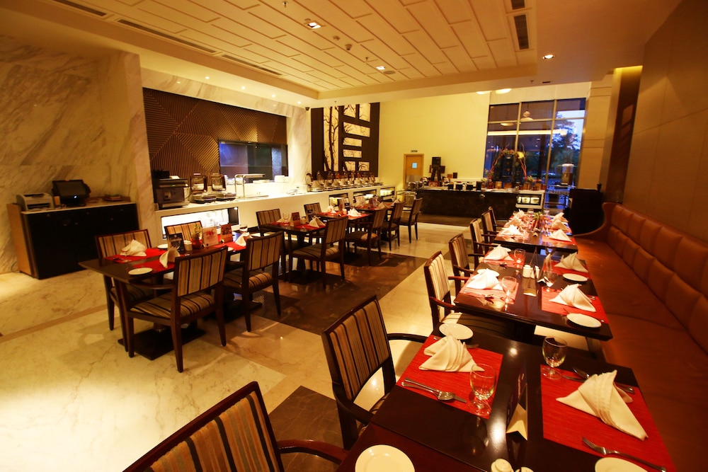 Hotel Sayaji Raipur 49/73