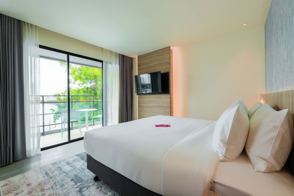 River, Executive, King Bed