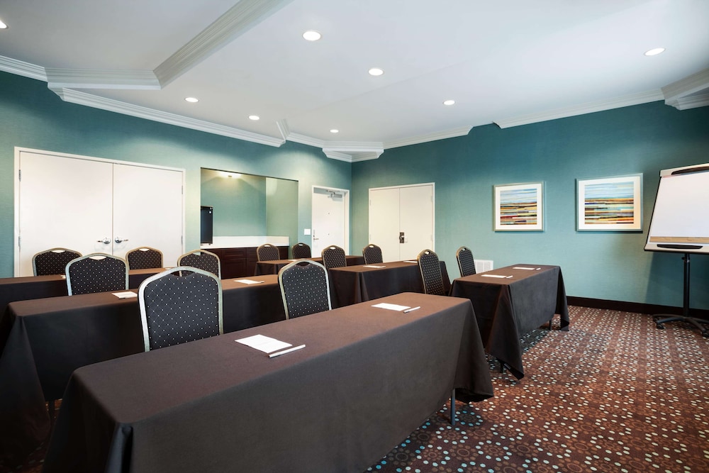 Hampton Inn Los Angeles Int'l Airport/Hawthorne 32/32