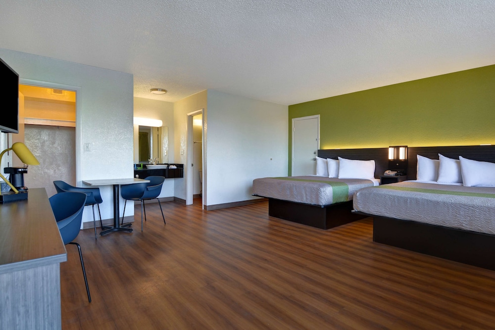 Motel6 Cocoa Beach, FL 26/61