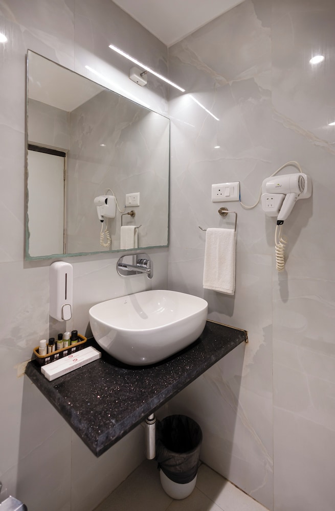 Hotel Sawood International 45/47
