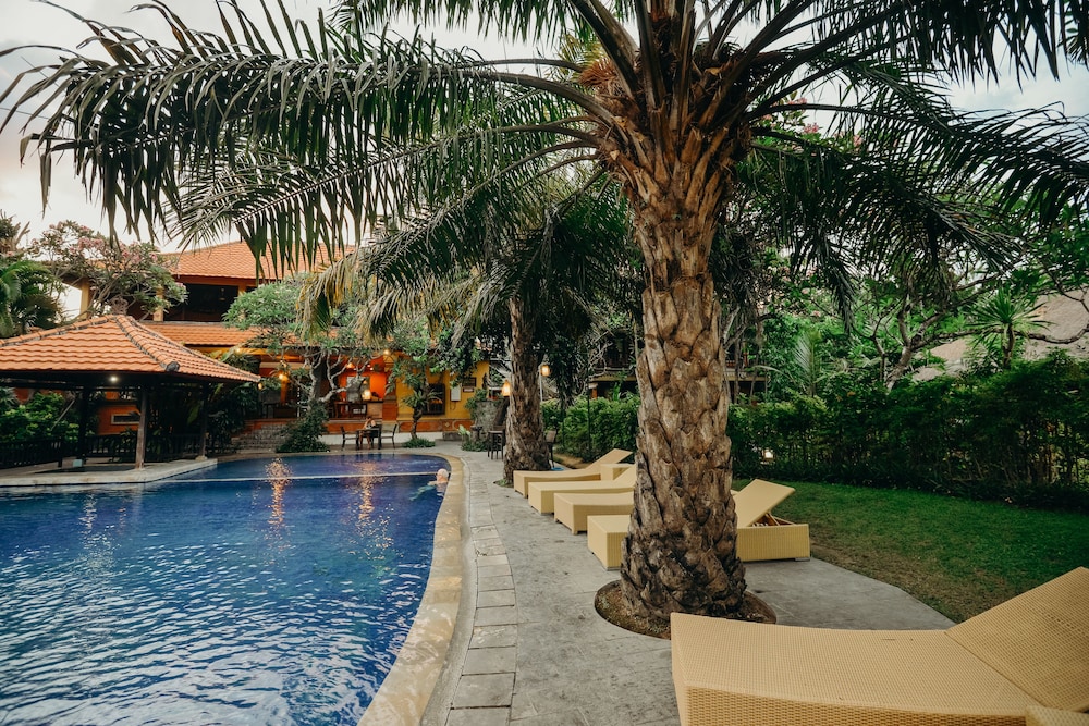 Three Brothers Bungalows & Villas Legian 76/79