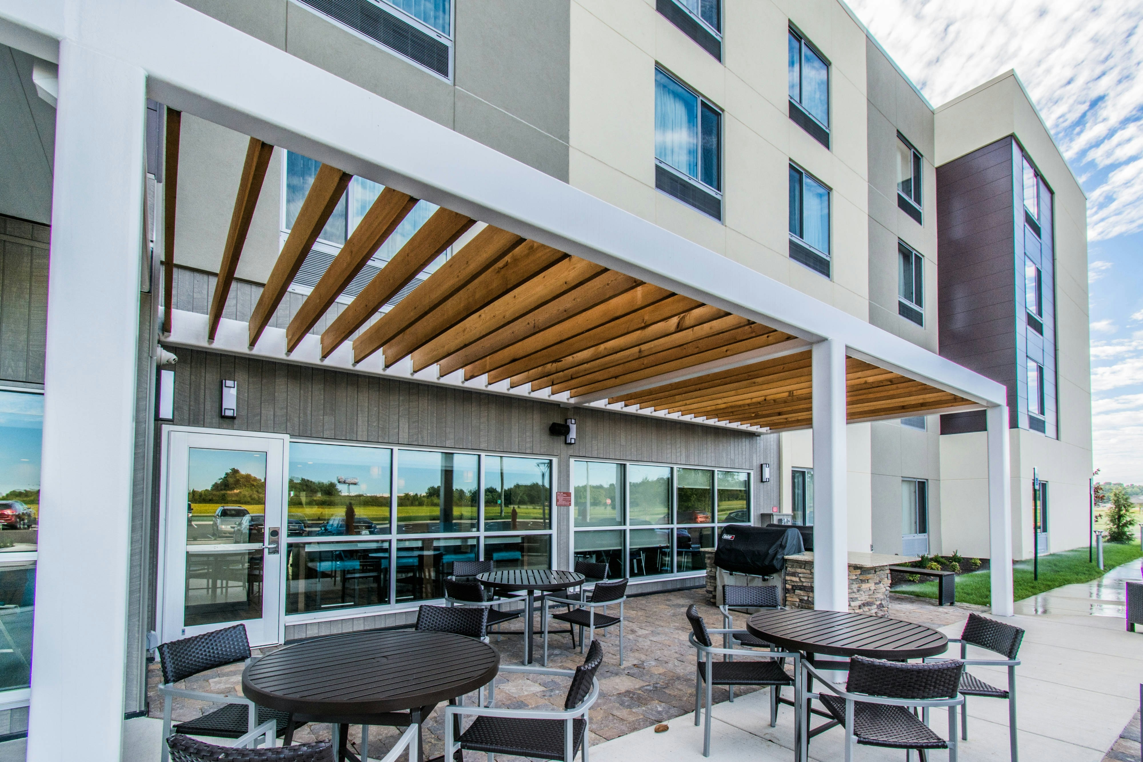 TownePlace Suites Evansville Newburgh 18/24