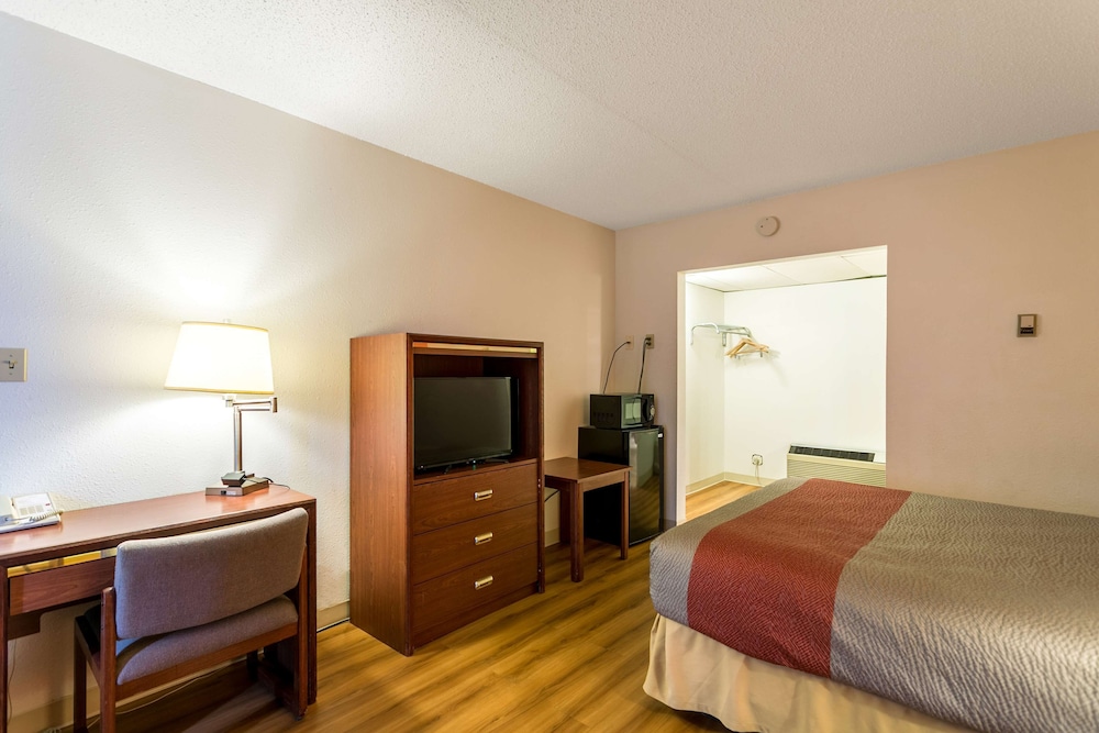 Motel6 Butte, MT - Historic City Center 30/59