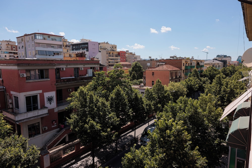 Bel Ami Hotel Tirana 49/54
