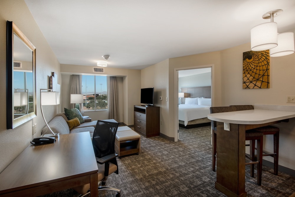 Staybridge Suites Scottsdale - Talking Stick 33/48