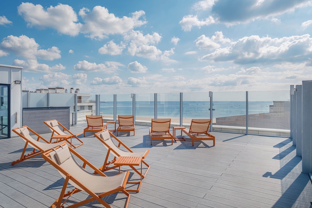 Kyriad Prestige Les Sables D Olonne Plage Centre Des Congres 61/65