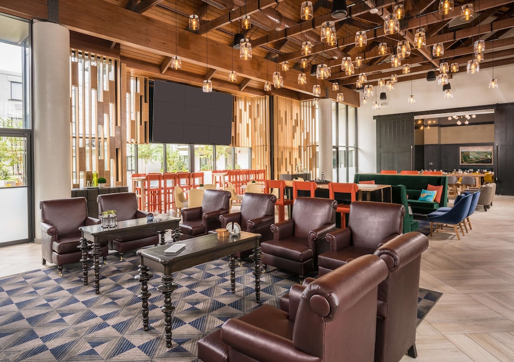 Doubletree By Hilton Gainesville 34/61