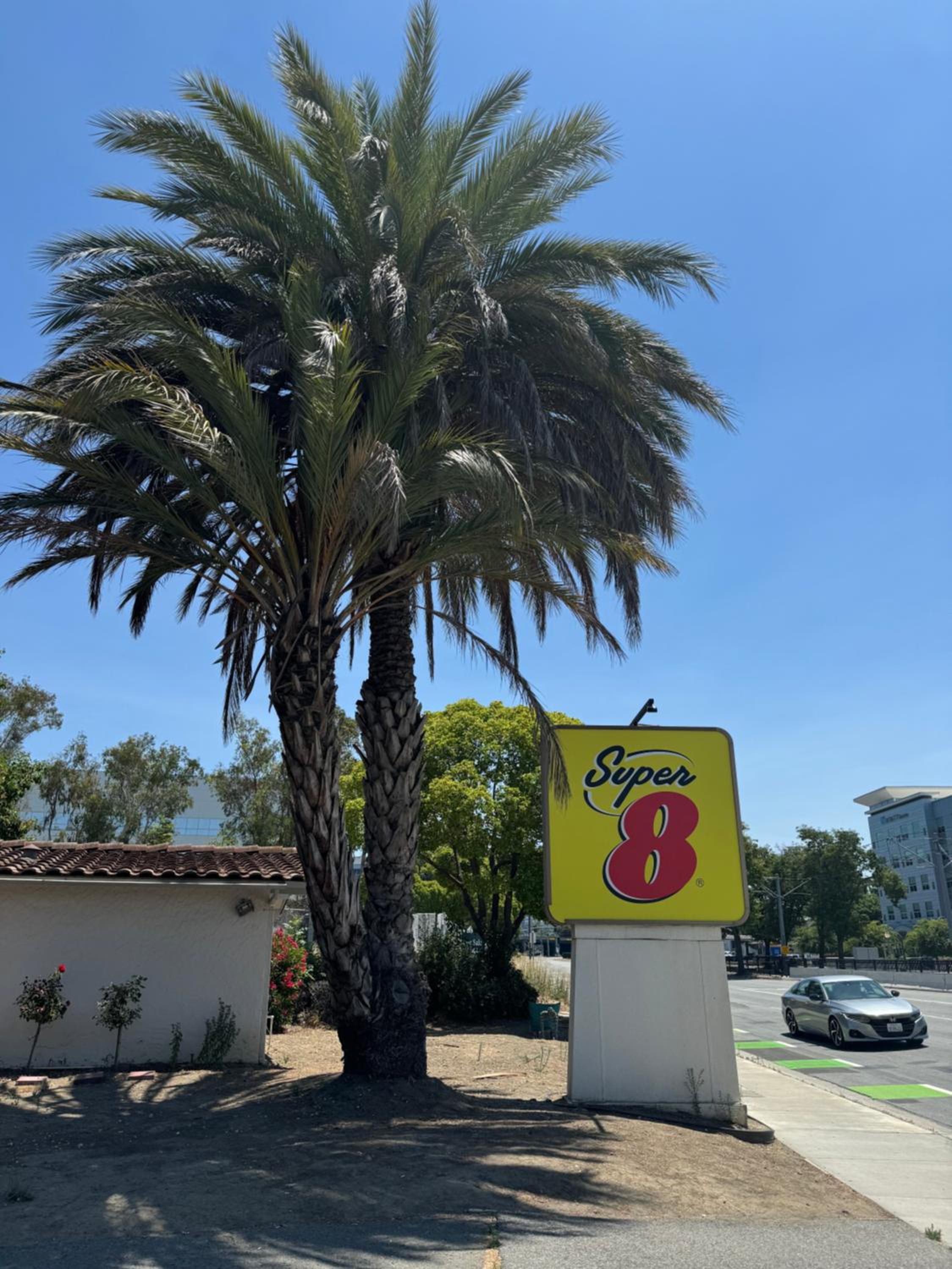 Super 8 by Wyndham San Jose Airport 20/32