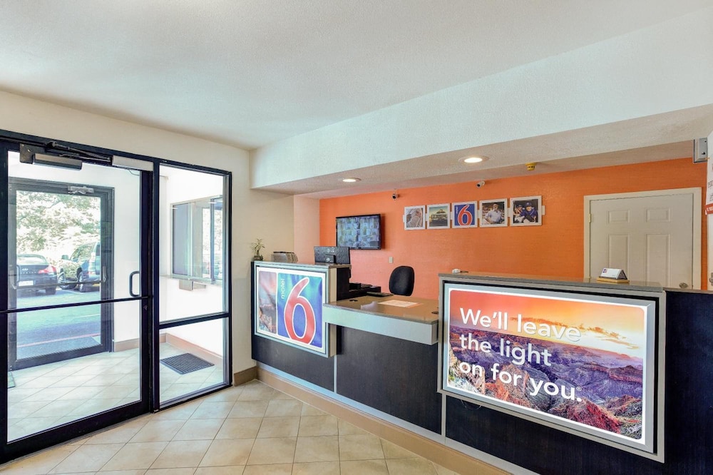 Motel6 Dallas, TX - South 6/43