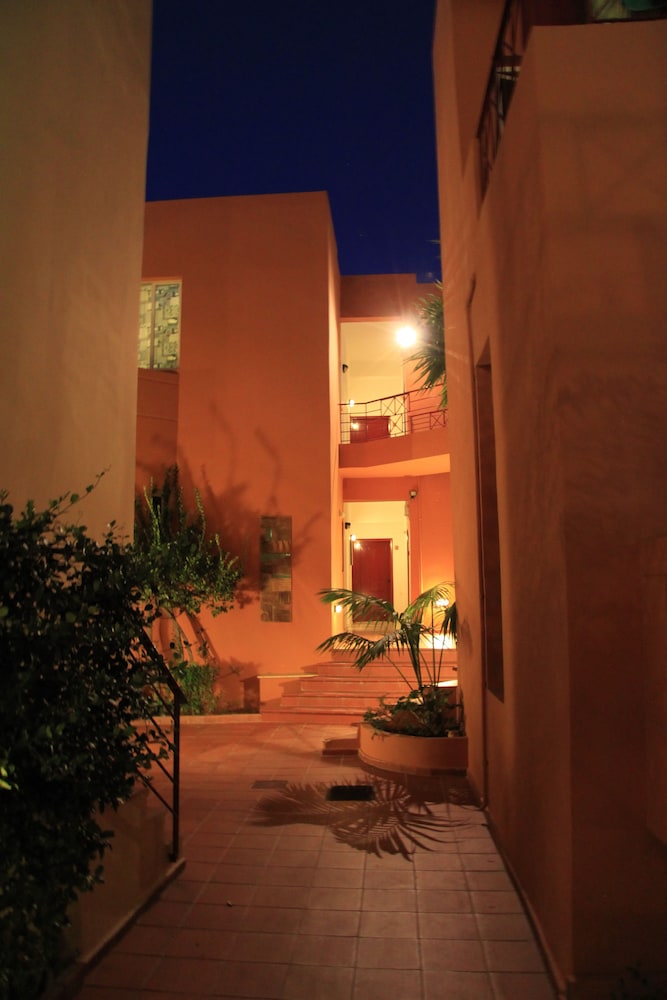 Hotel Elotia 26/30