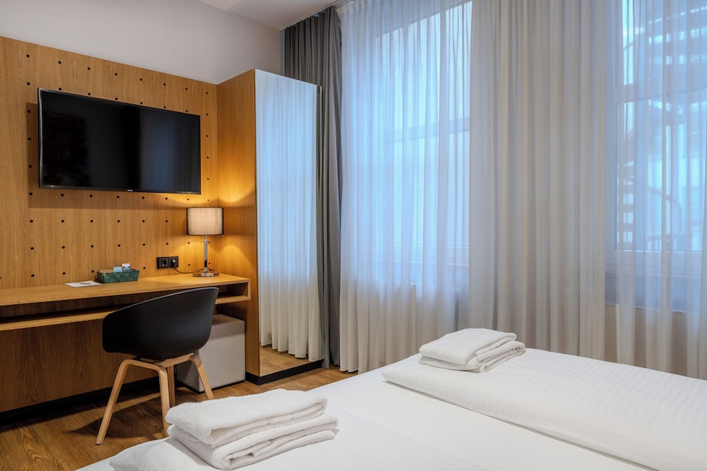 Mk Hotel Berlin 19/50