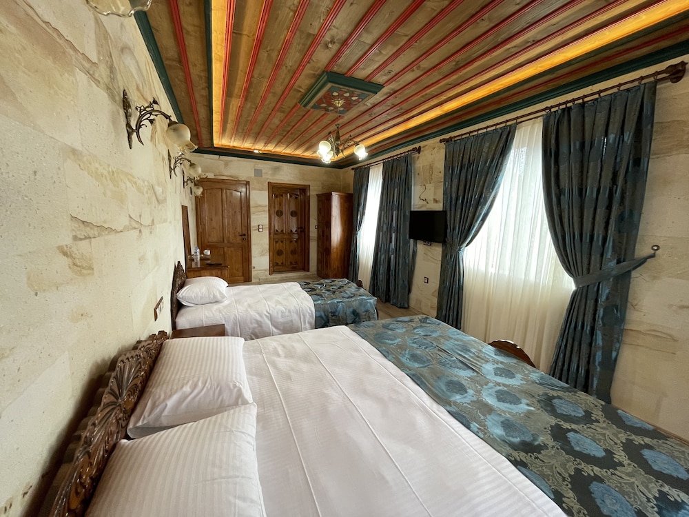 Yusuf Bey House 20/66